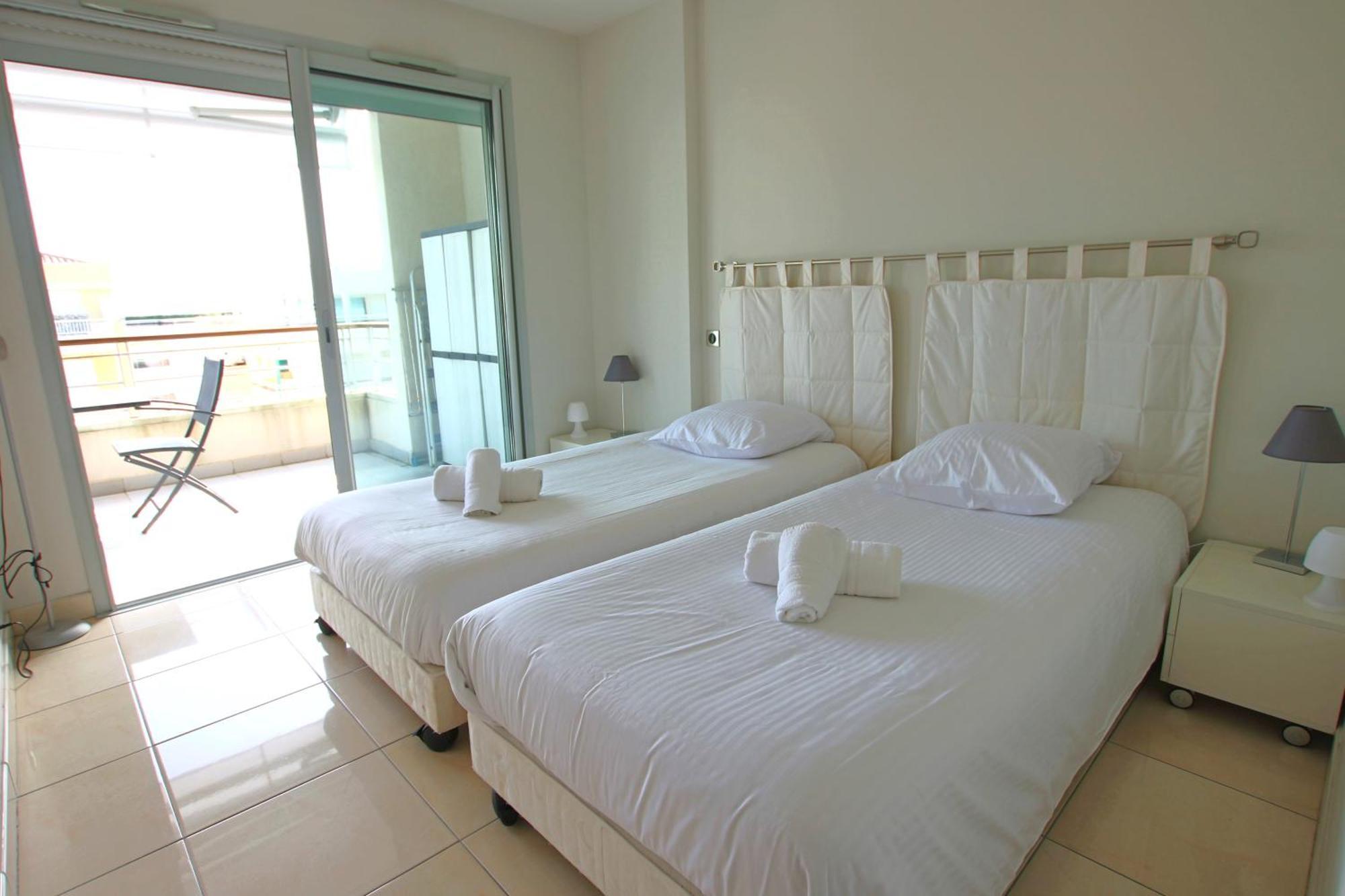 Fully Equipped Apartment With Large Terrace Lounge Area Канны Экстерьер фото